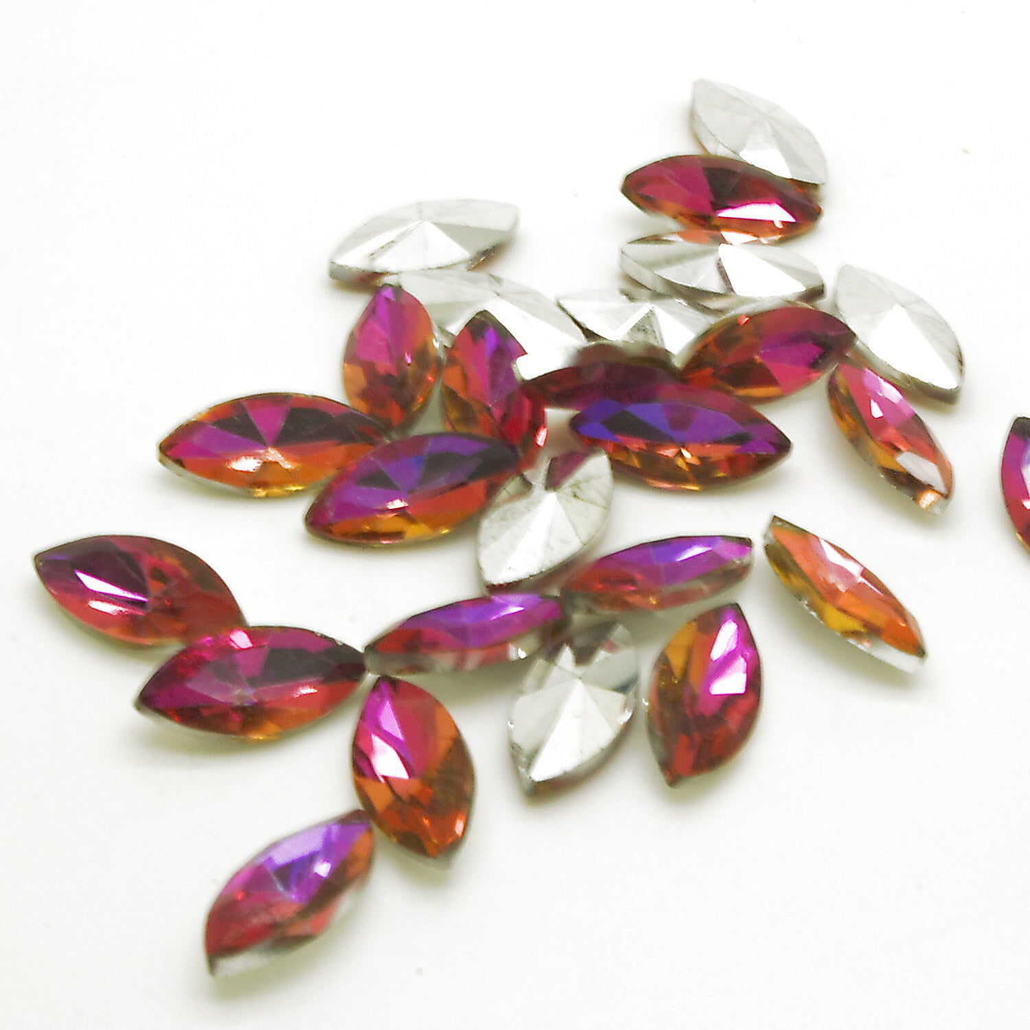 PACK OF 20 - 15mm X 7mm PINK PURPLE IRIDESCENT HORSE EYE CRYSTALS   - sarahi.NYC