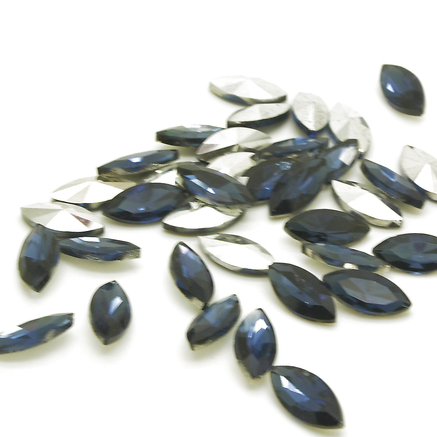 PACK OF 20 - 15mm X 7mm MIDNIGHT BLUE HORSE EYE CRYSTALS   - sarahi.NYC