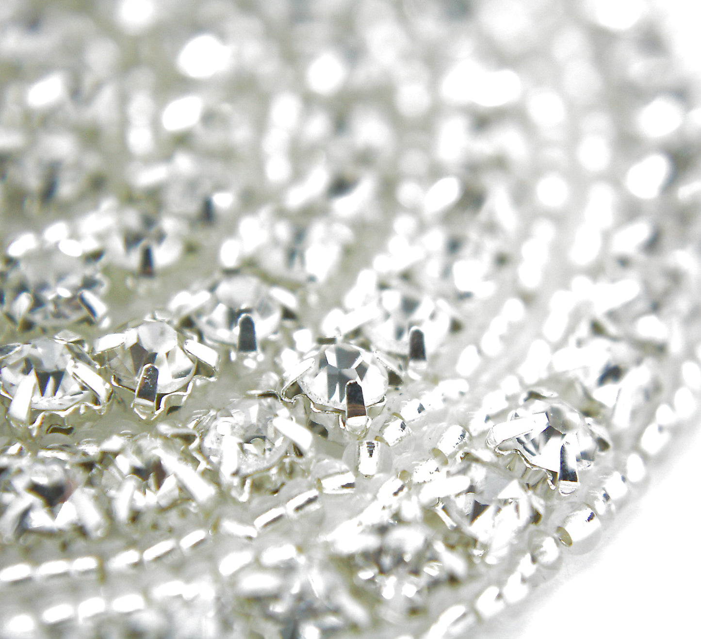 SILVER CIRCLE FAUX CRYSTAL APPLIQUE - sarahi.NYC