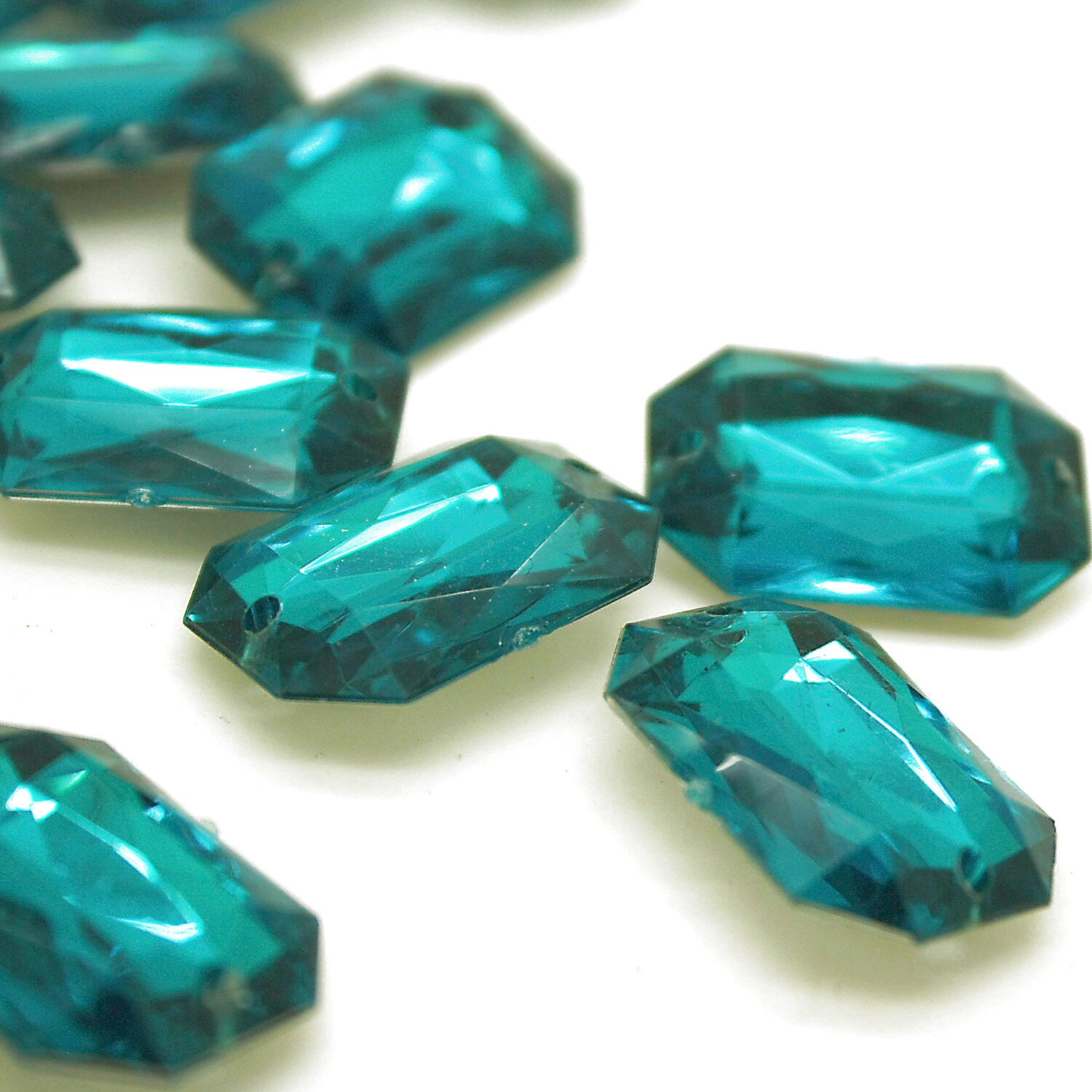 PACK OF 10 - TEAL RECTANGLE 25 mm RHINESTONE GEMS - sarahi.NYC
