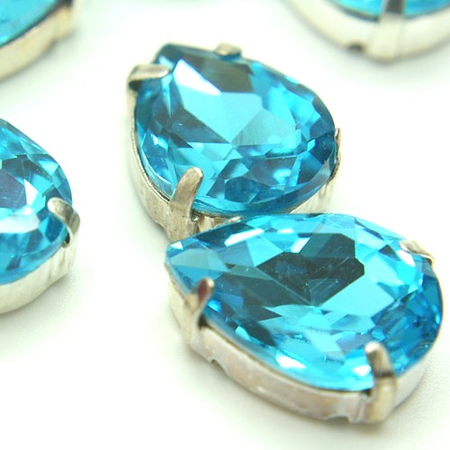 PACK OF 2 - 17 mm TURQUOISE GLASS RHINESTONE GEM - sarahi.NYC
