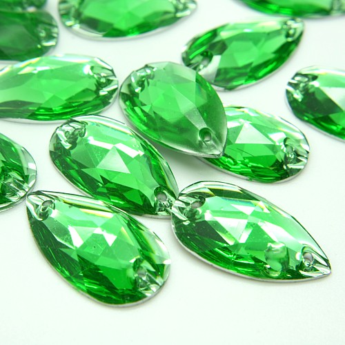 PACK OF 10 - TEARDROP 28 mm FLAT BACK GREEN RHINESTONE GEMS - sarahi.NYC