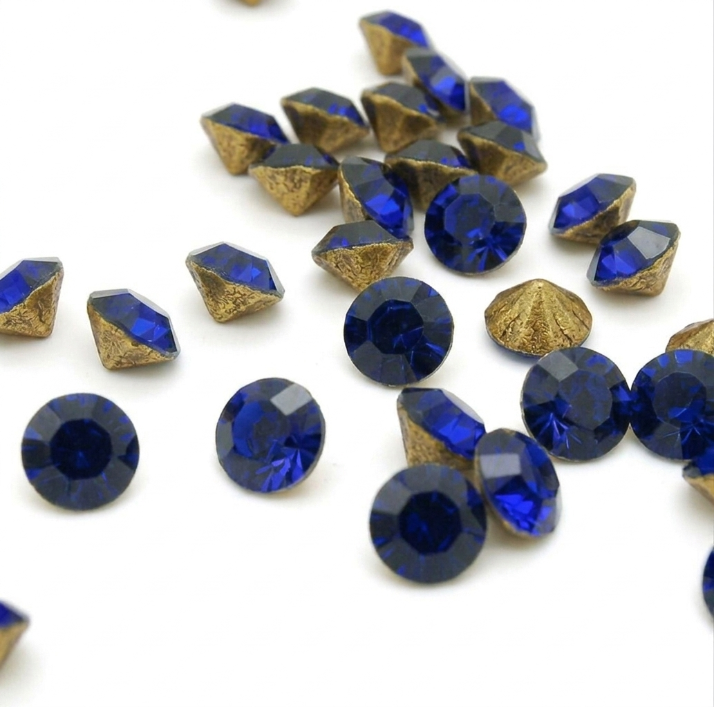 10 PCS X 8mm CHATON CRYSTALS   - sarahi.NYC