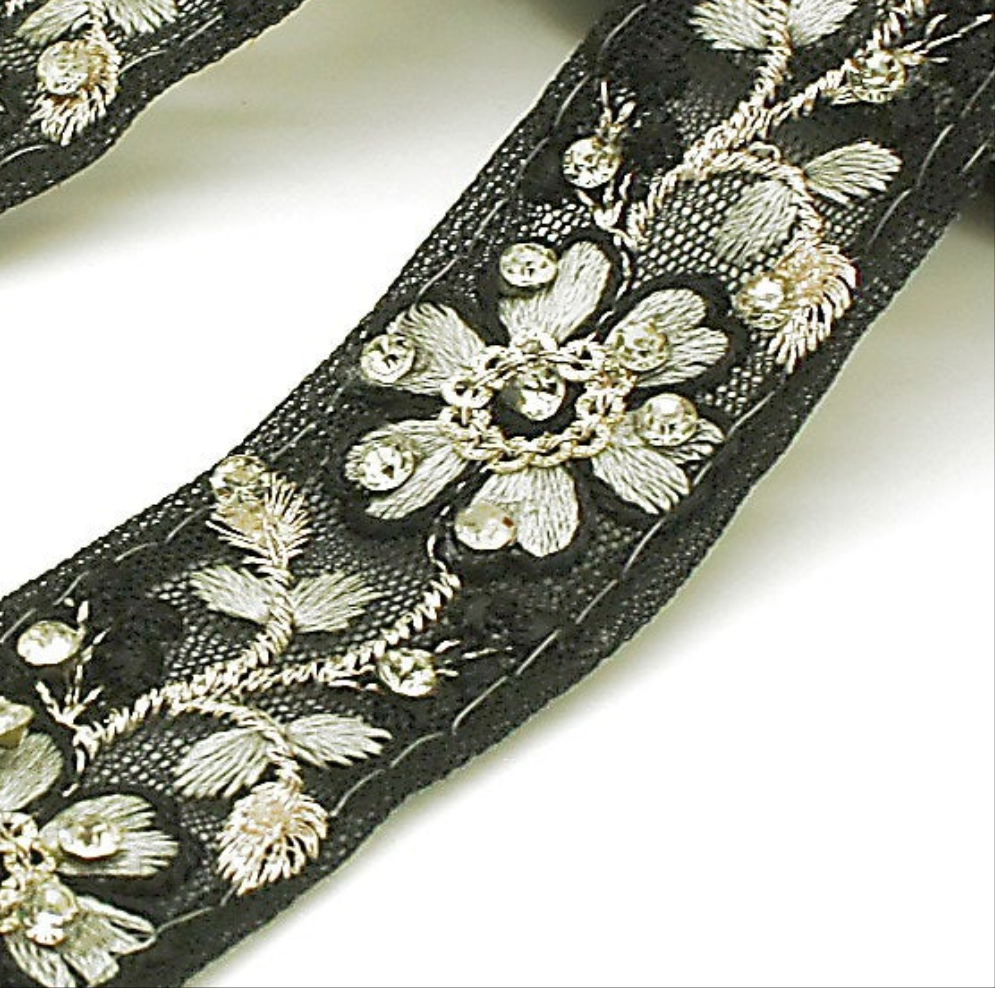 BLACK EMBROIDERED FLOWER TRIM - sarahi.NYC