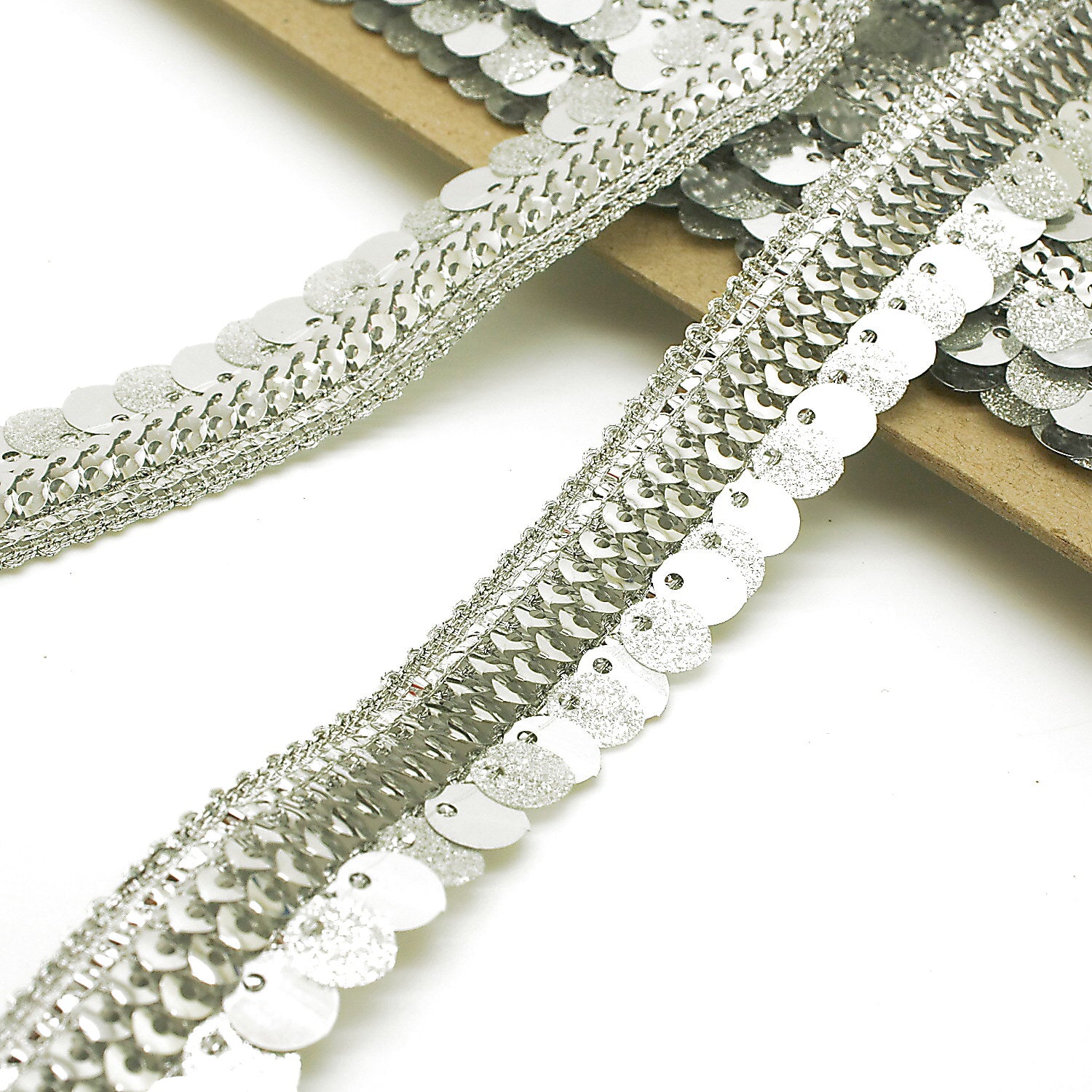 SILVER SEQUIN EDGING TRIM - SARAHI.NYC