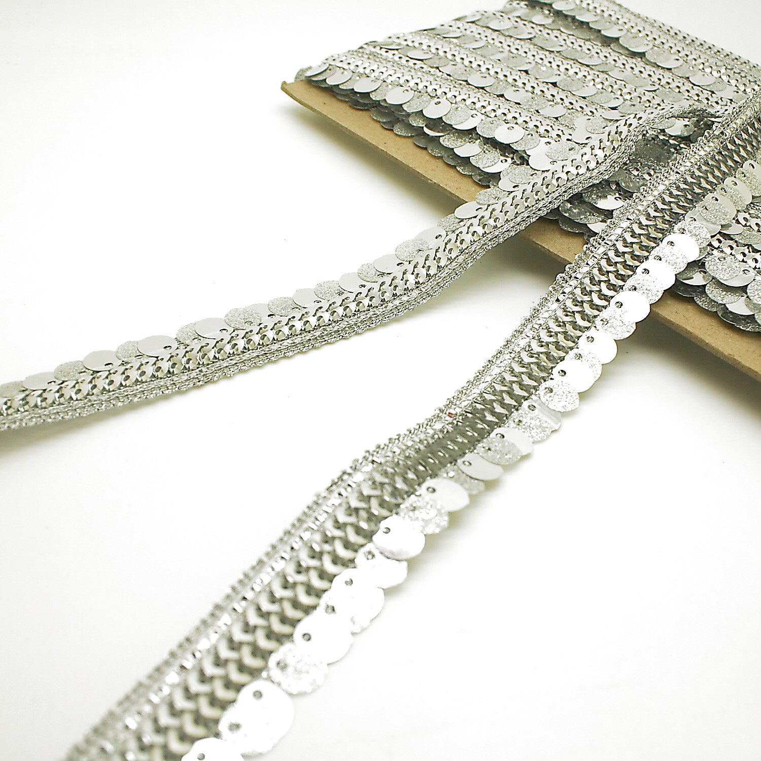 SILVER SEQUIN EDGING TRIM - SARAHI.NYC