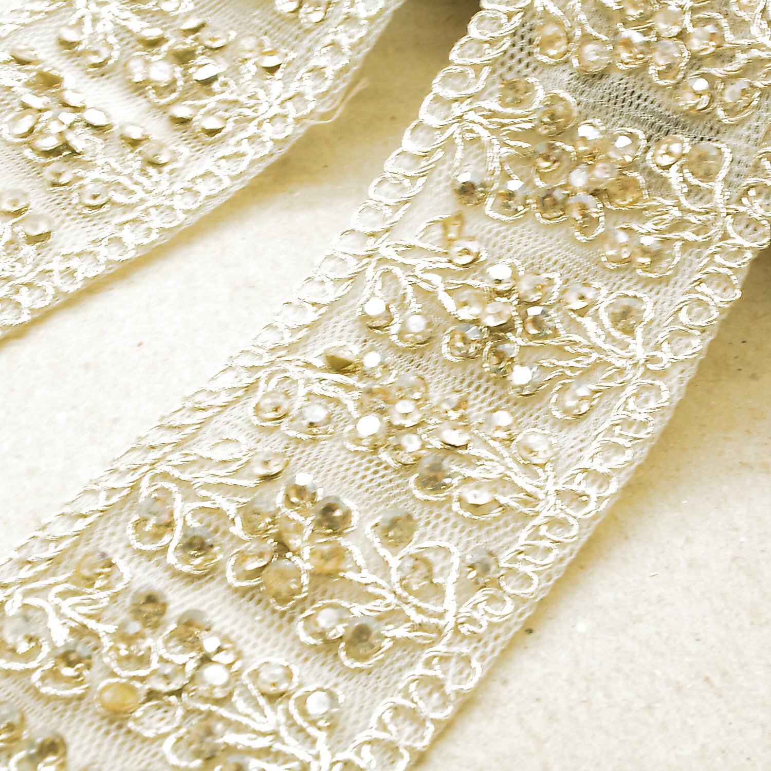 CREAM GOLD STONE TRIM - SARAHI.NYC