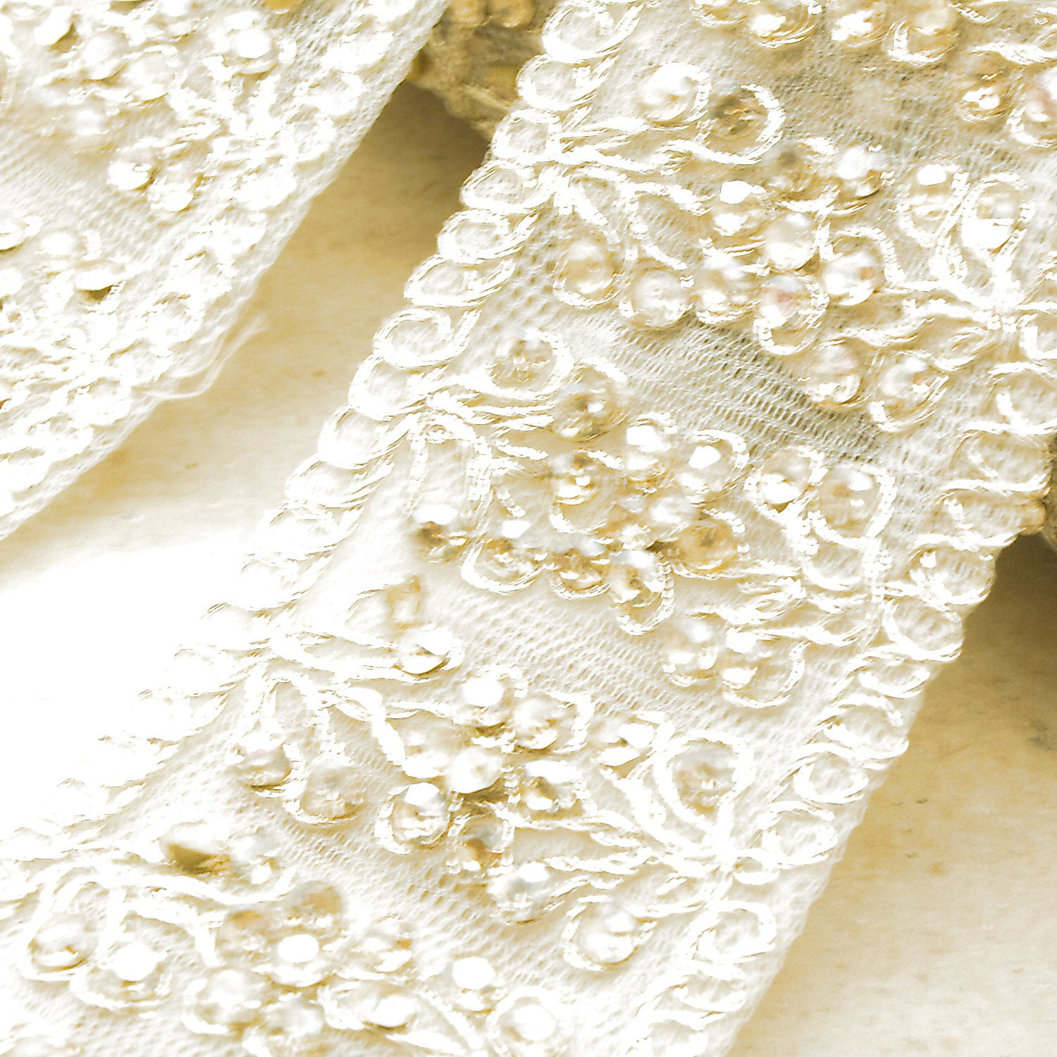 CREAM GOLD STONE TRIM - SARAHI.NYC