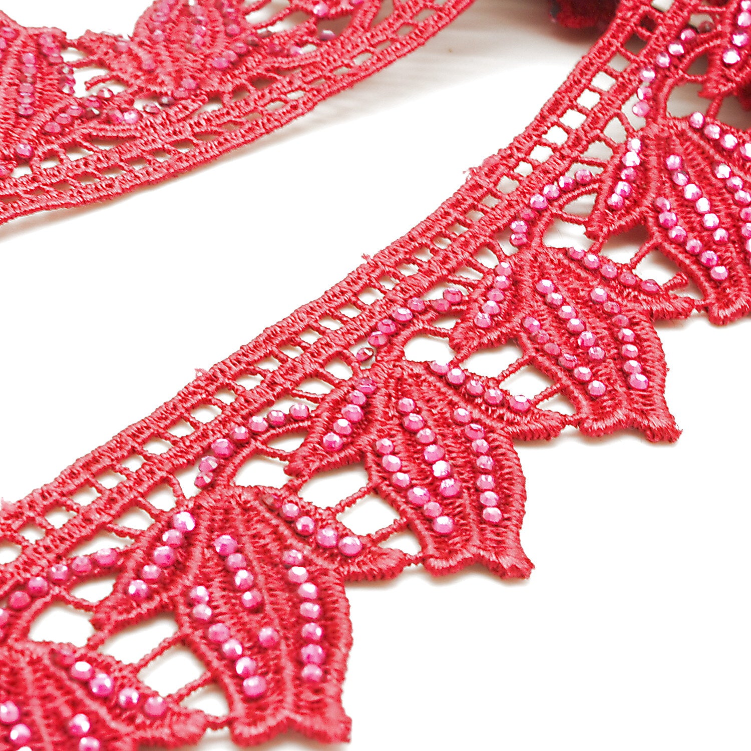 PINK STONE LACE TRIM - sarahi.NYC