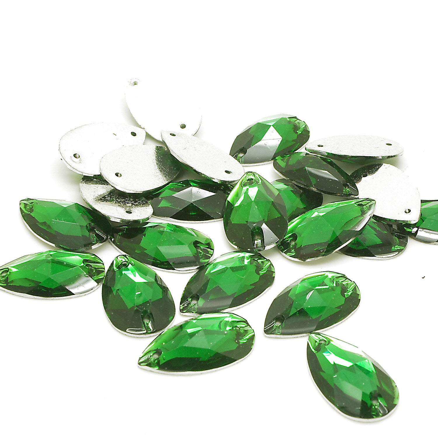 EMERALD GREEN - PACK OF 10 - TEARDROP 28 mm FLAT BACK RHINESTONE GEMS - sarahi.NYC