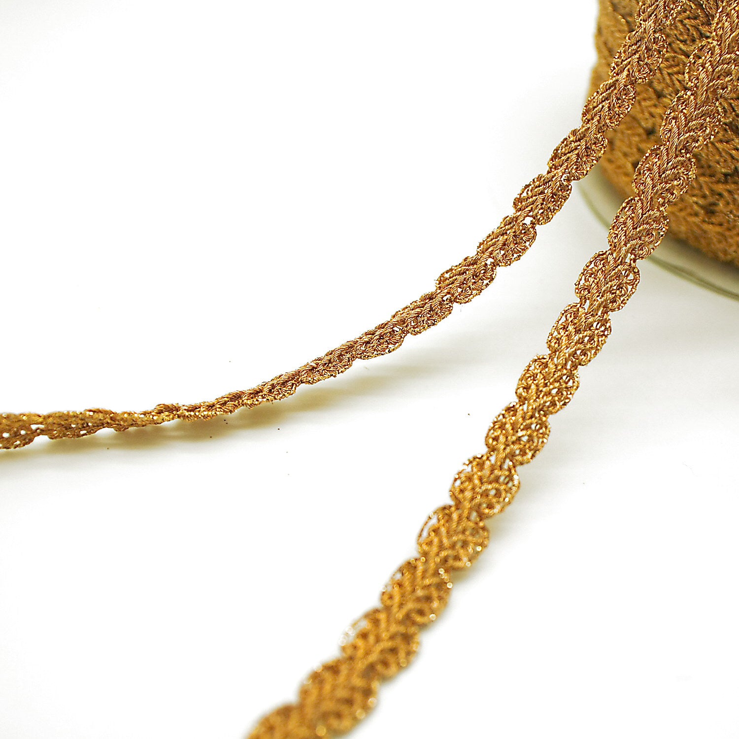 GOLD THIN METALLIC TRIM - sarahi.NYC