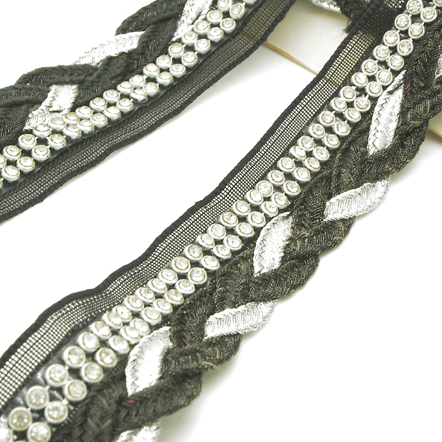 BLACK SILVER STONE TRIM - sarahi.NYC
