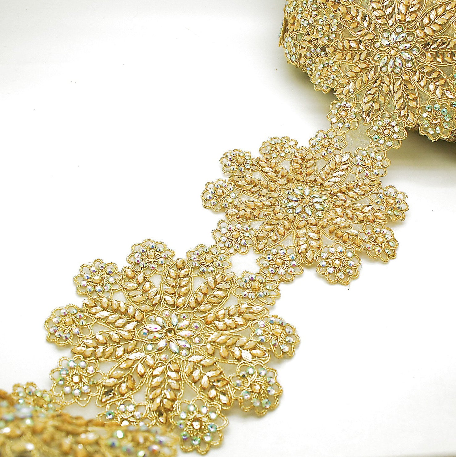 GOLD RHINESTONE FLOWER TRIM - SARAHI.NYC