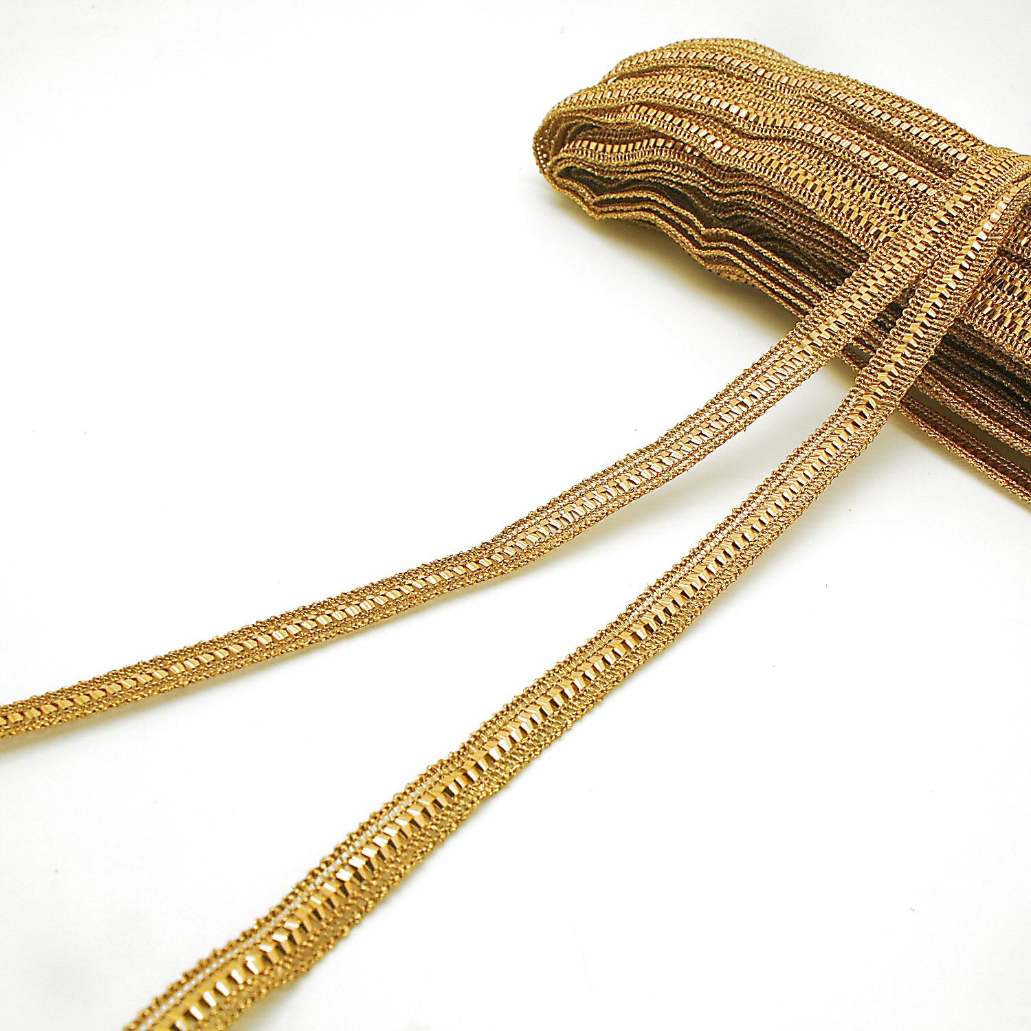GOLD THIN TRIM - sarahi.NYC