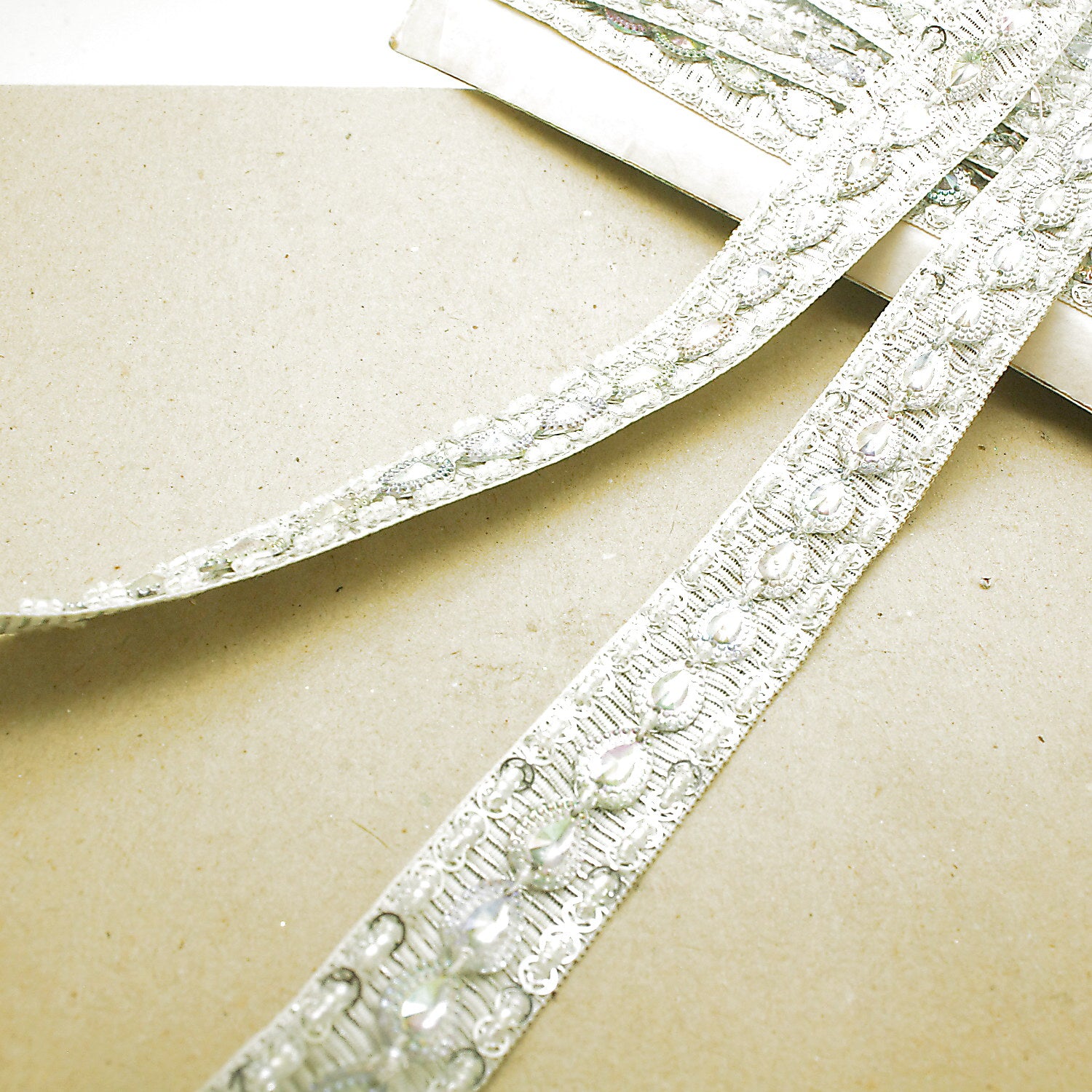 WHITE IRIDESCENT RHINESTONE TRIM - sarahi.NYC