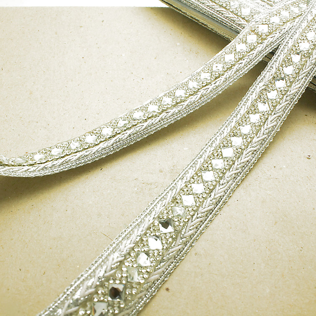 WHITE SILVER STONE TRIM - sarahi.NYC