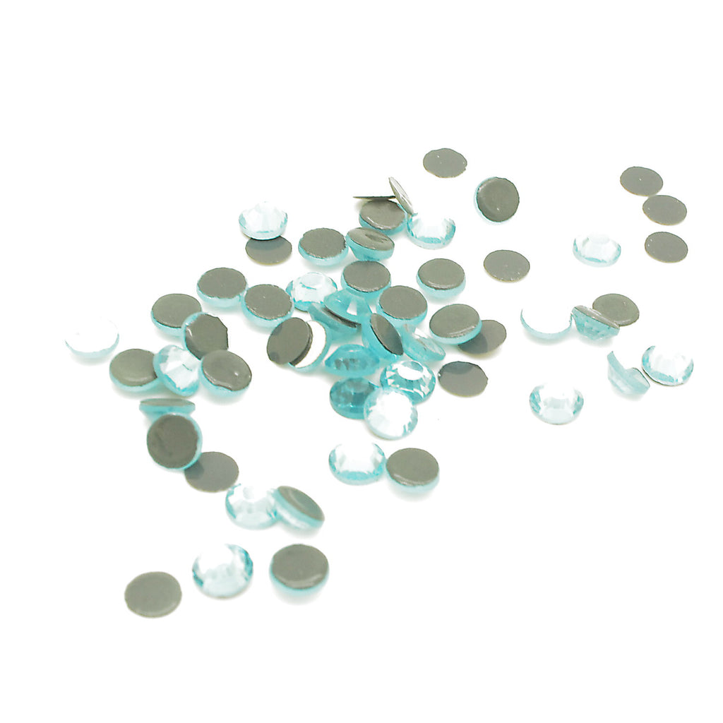 PACK OF 50 - LIGHT BLUE ROUND 6 mm FLAT BACK RHINESTONE GEMS - sarahi.NYC
