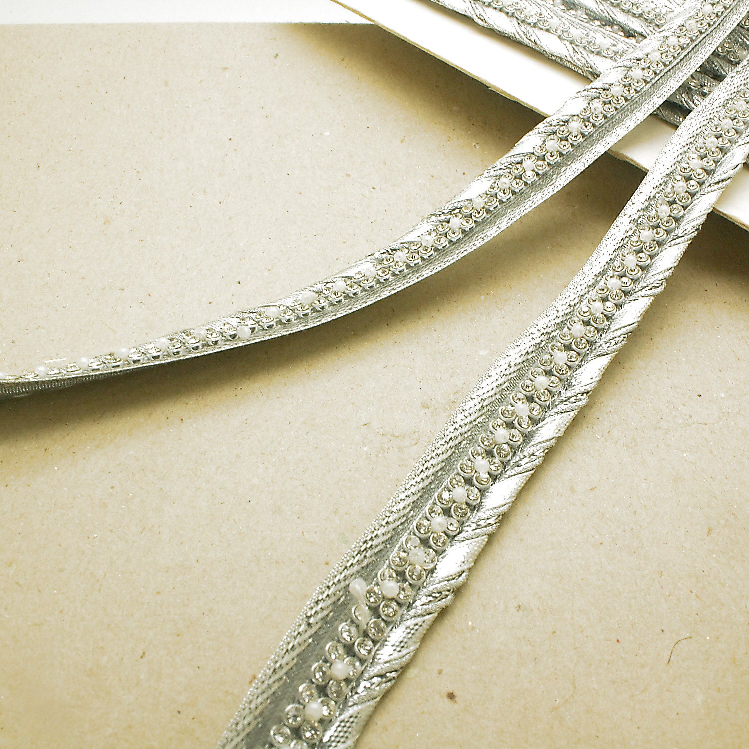 SILVER CRYSTAL TRIM - sarahi.NYC