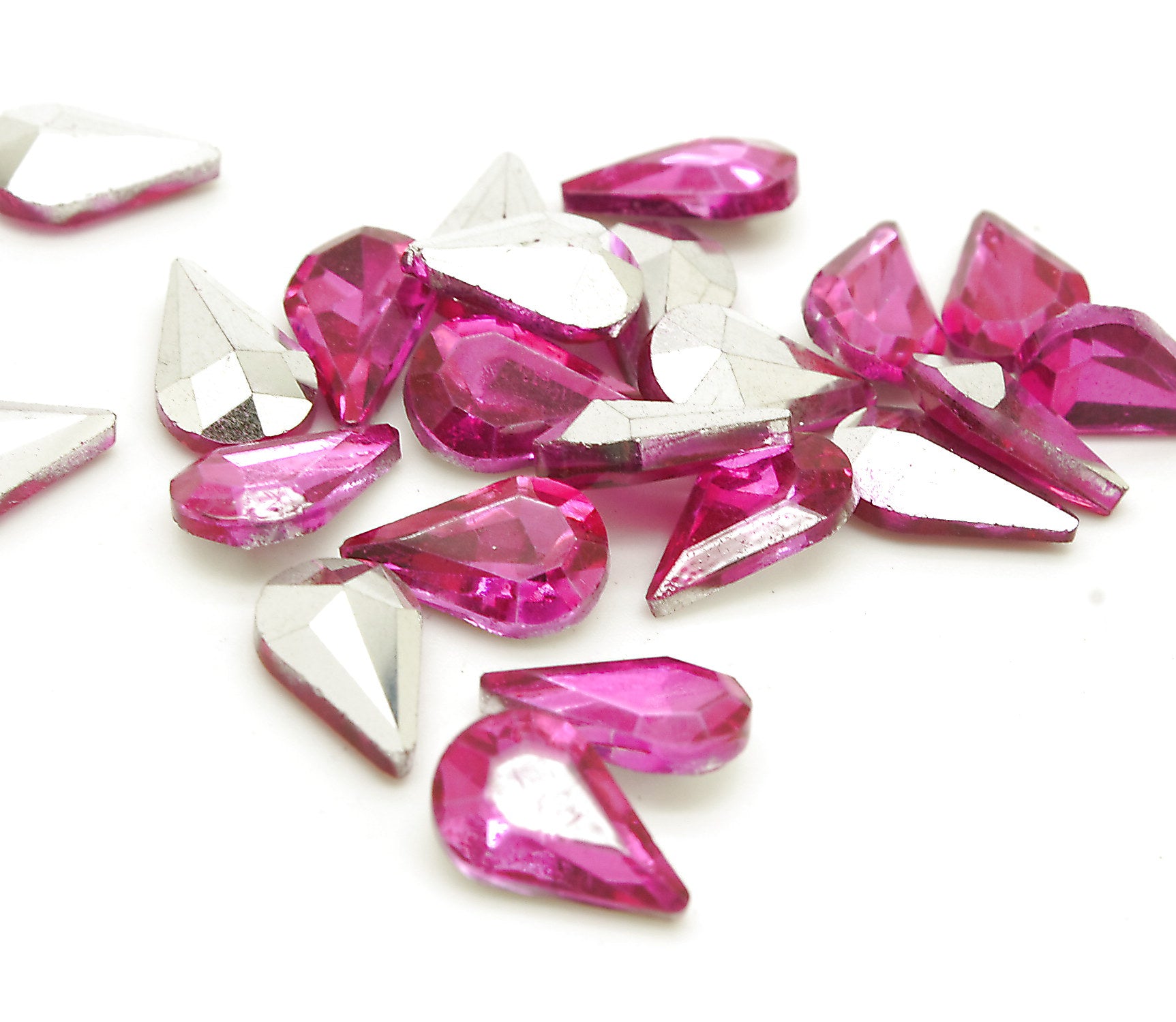 PACK OF 20 - 13mm X 8mm PINK TEARDROP STONES CRYSTALS   - sarahi.NYC