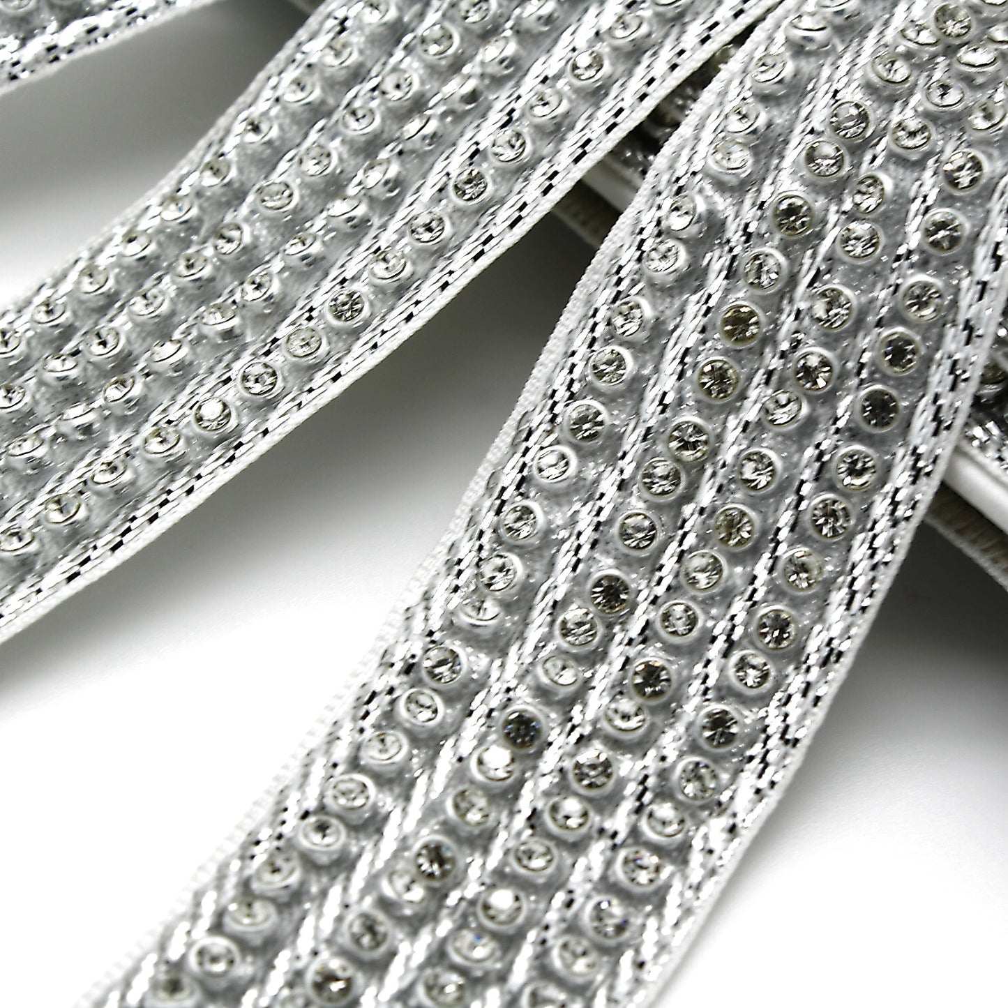 WHITE SILVER CRYSTAL DIAMONTE TRIM - sarahi.NYC
