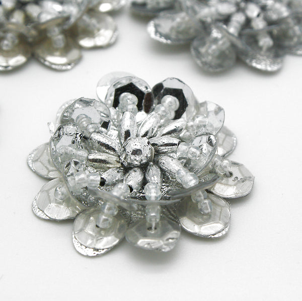 SILVER IRIDESCENT SEQUIN FLOWER  MOTIFS - Pack of 5 - sarahi.NYC