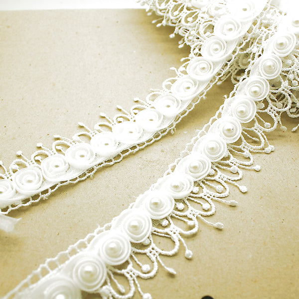 WHITE FLOWER PEARL TRIM