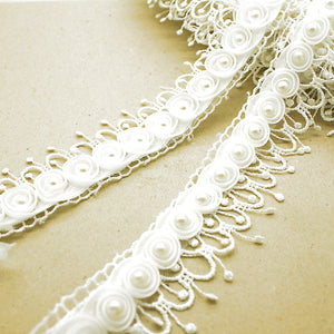 WHITE FLOWER PEARL TRIM