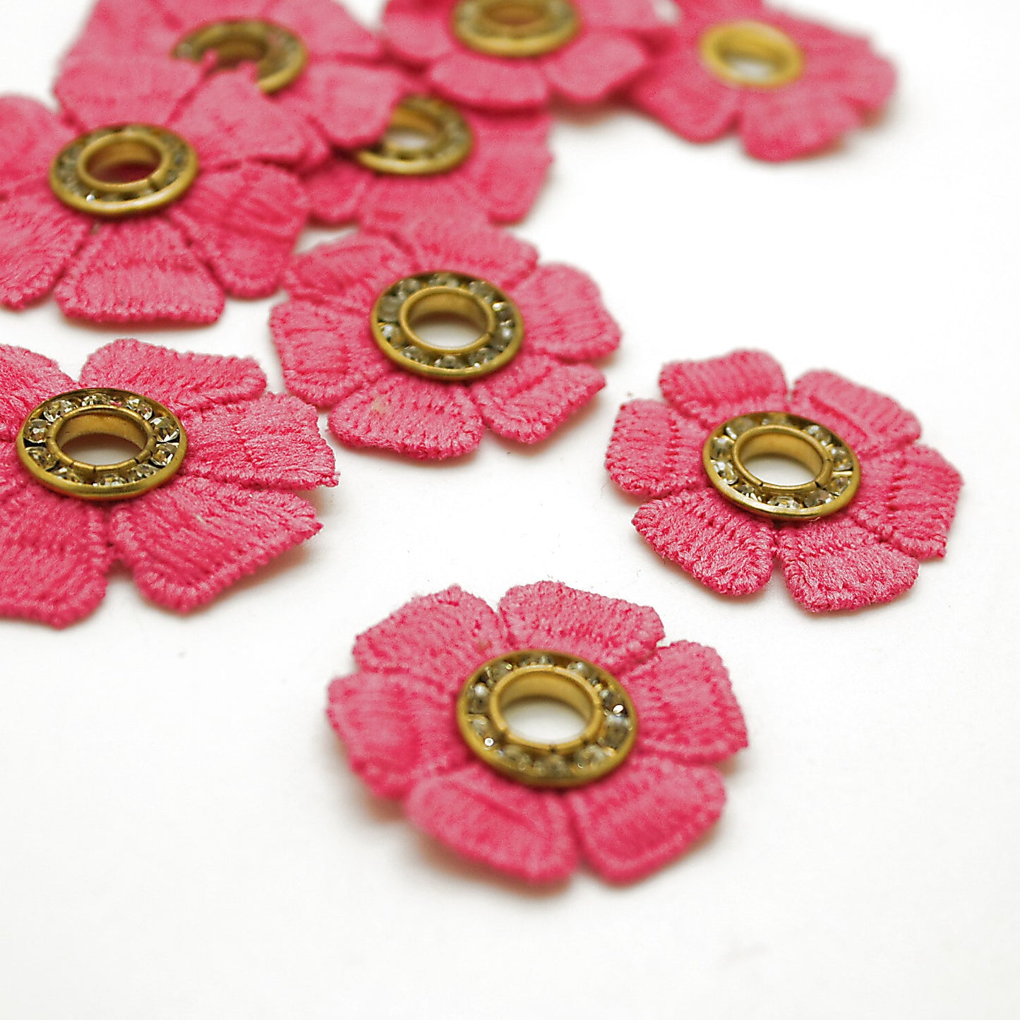 10 X PINK FLOWER MOTIFS - SARAHI.NYC