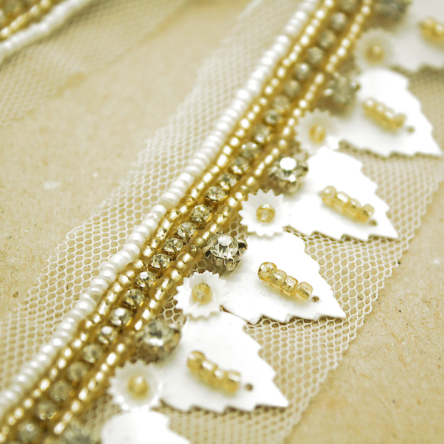 WHITE GOLD LEAF BEADED EDGING TRIM - sarahi.NYC