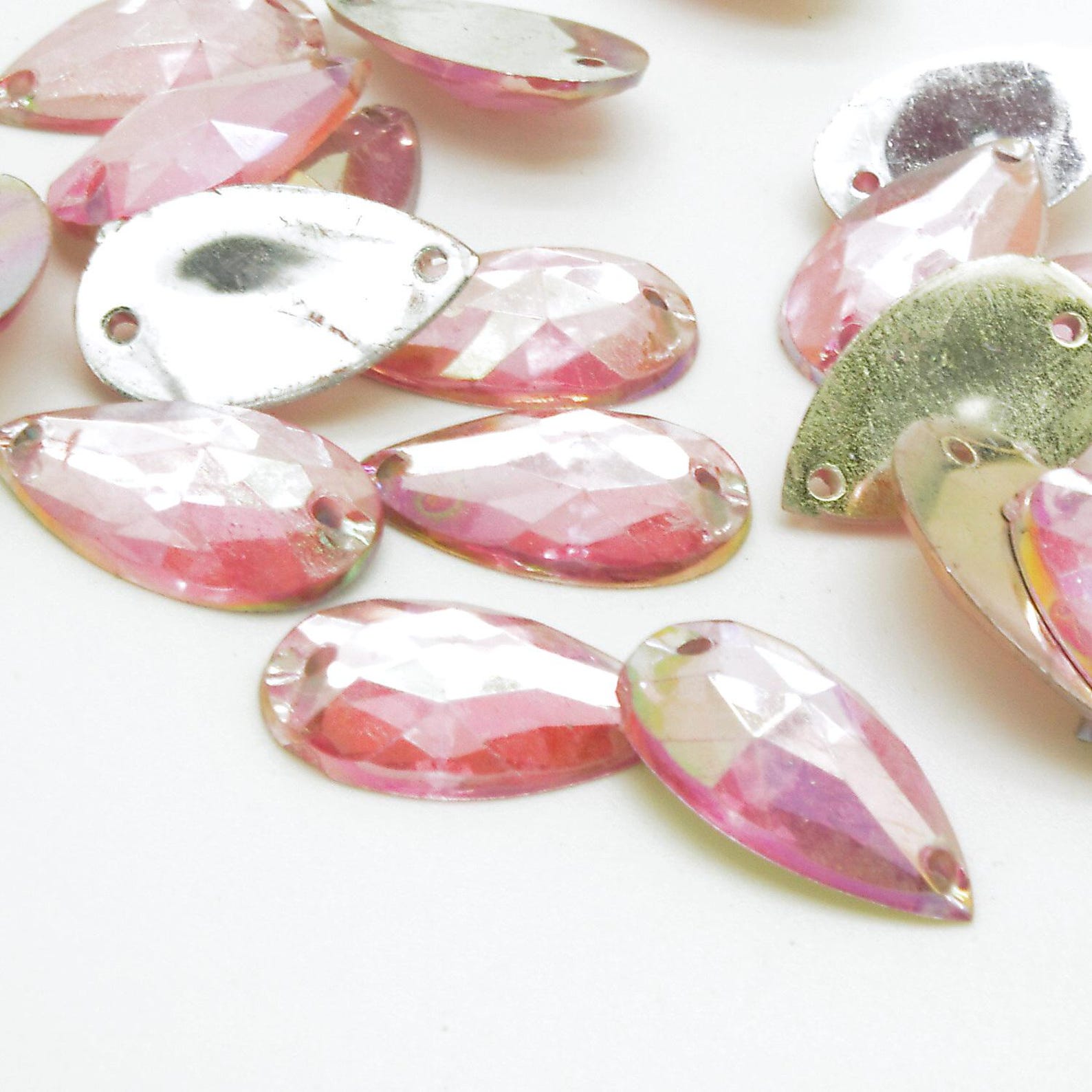 PACK OF 30 - 18mm x 10mm TEARDROP FLATBACK RHINESTONES - sarahi.NYC