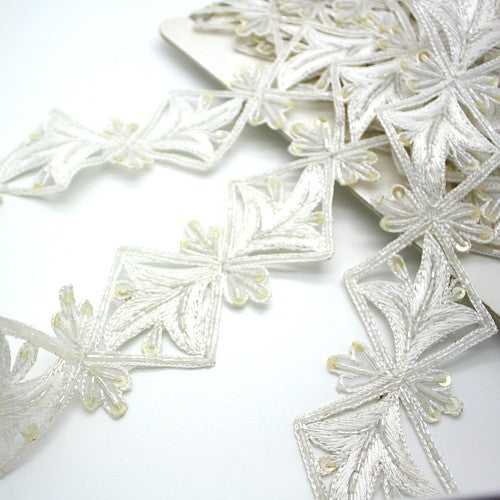 WHITE BUGLE BEAD LACE TRIM - sarahi.NYC